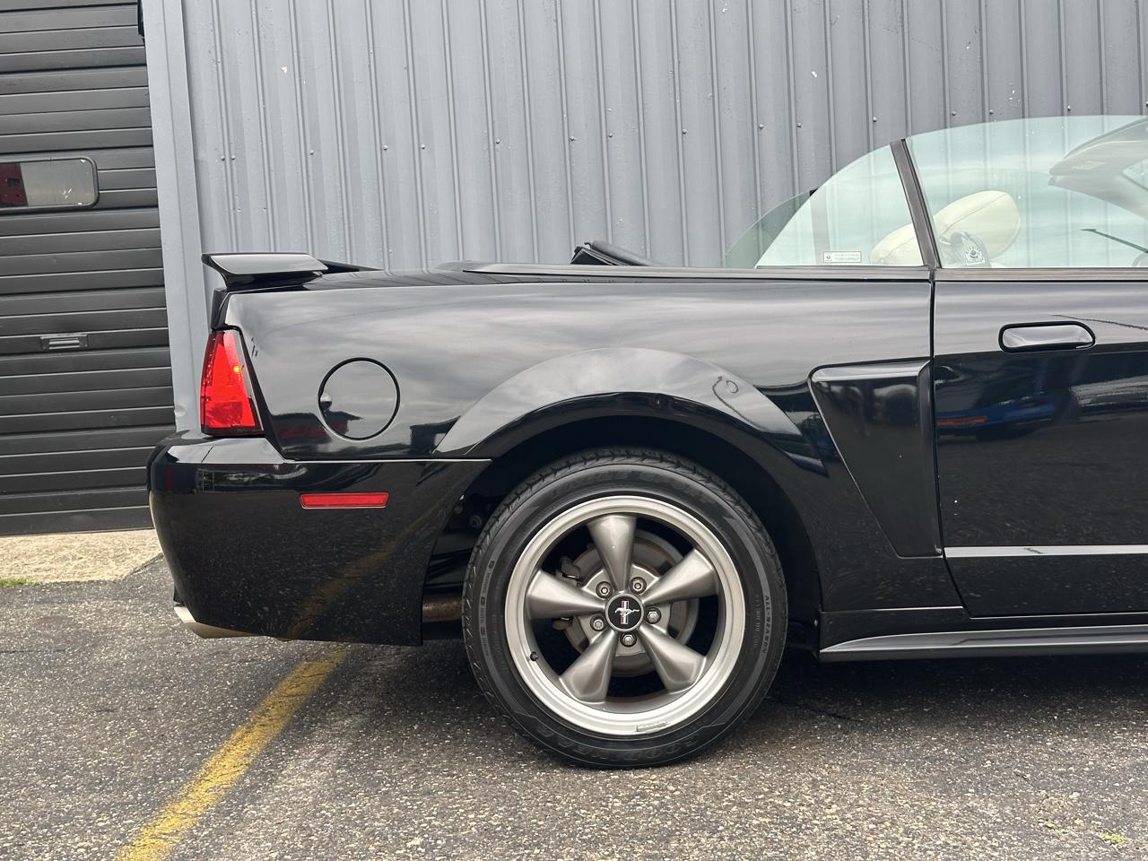 Ford Mustang GT Convertible  2003