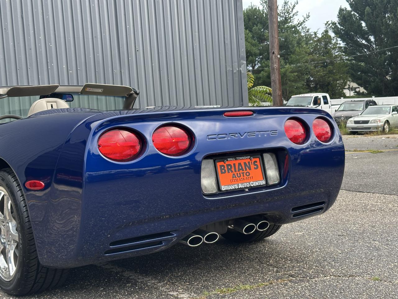 Chevrolet Corvette 2dr Convertible 2004
