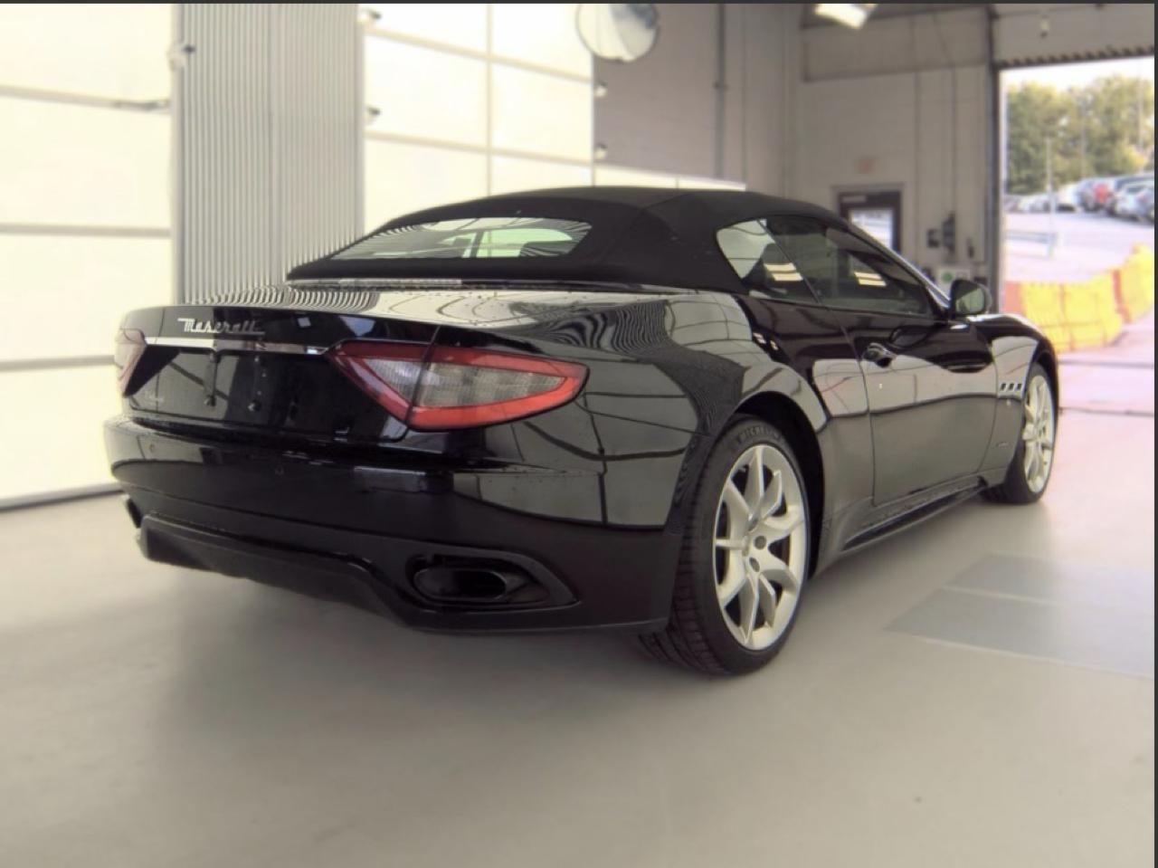 Maserati GranTurismo Convertible 2dr Conv GranTurismo Sport 2013