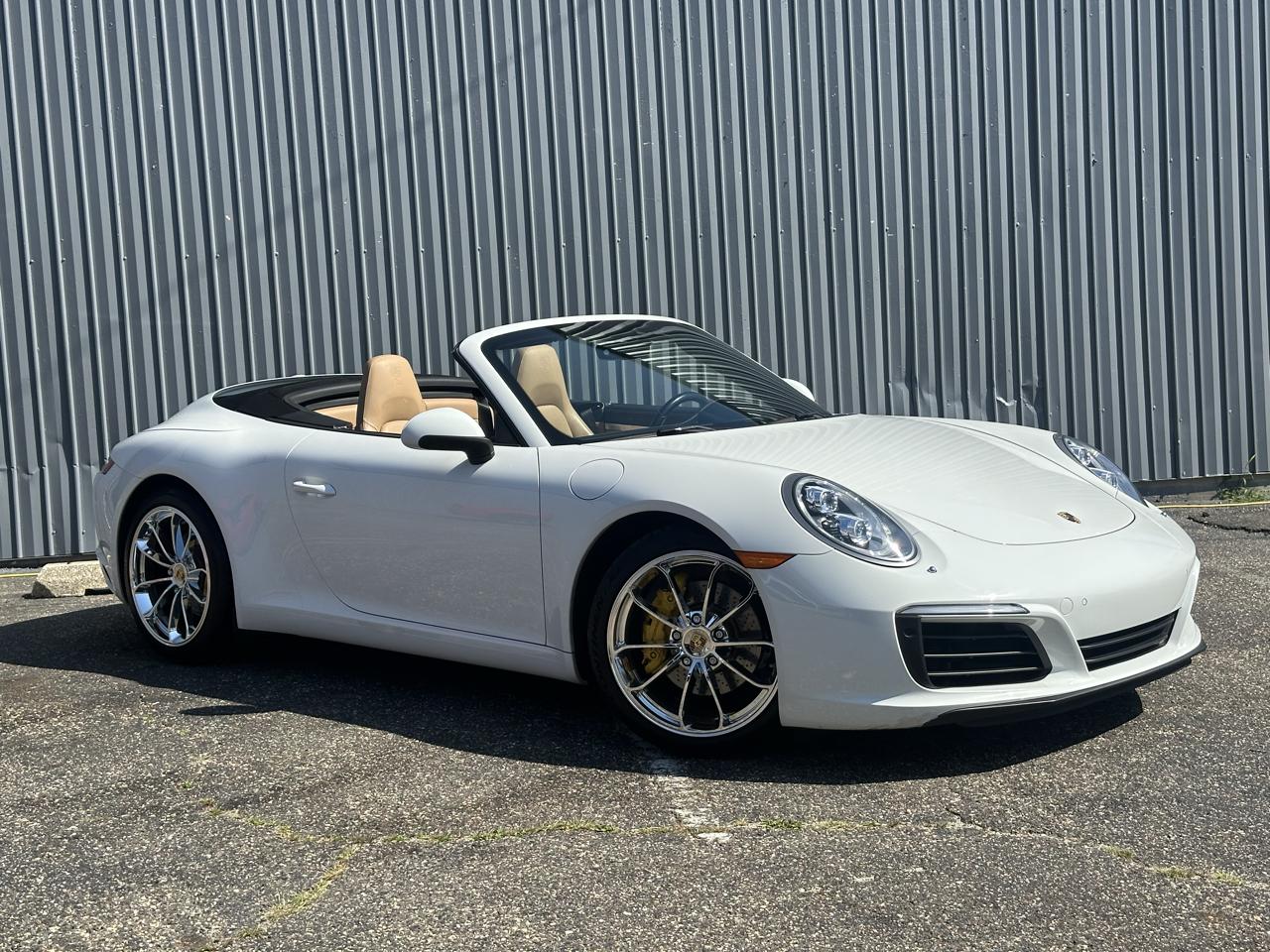 Porsche 911 Carrera Cabriolet 2017