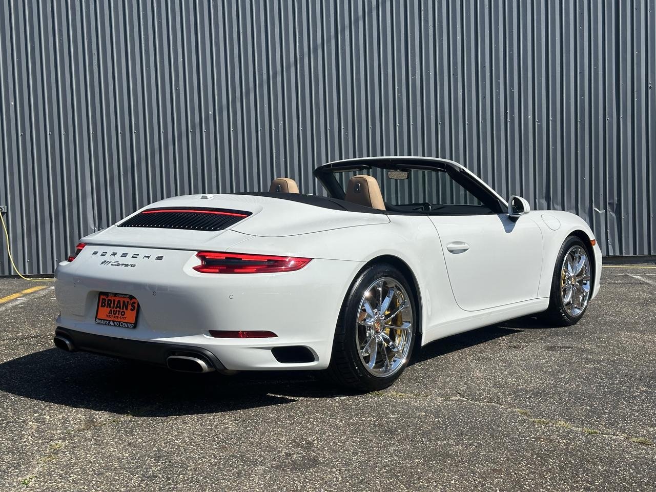 Porsche 911 Carrera Cabriolet 2017