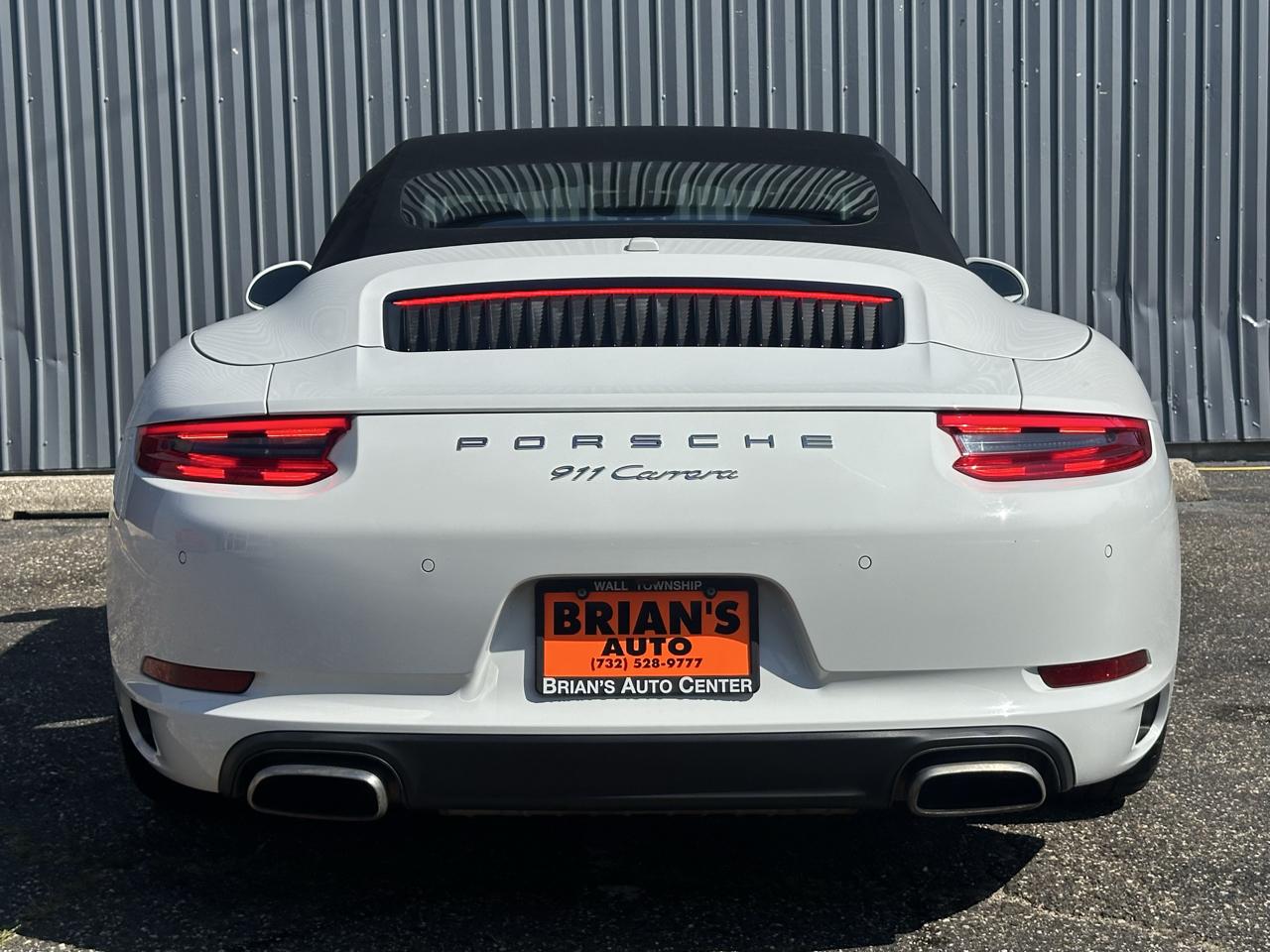 Porsche 911 Carrera Cabriolet 2017