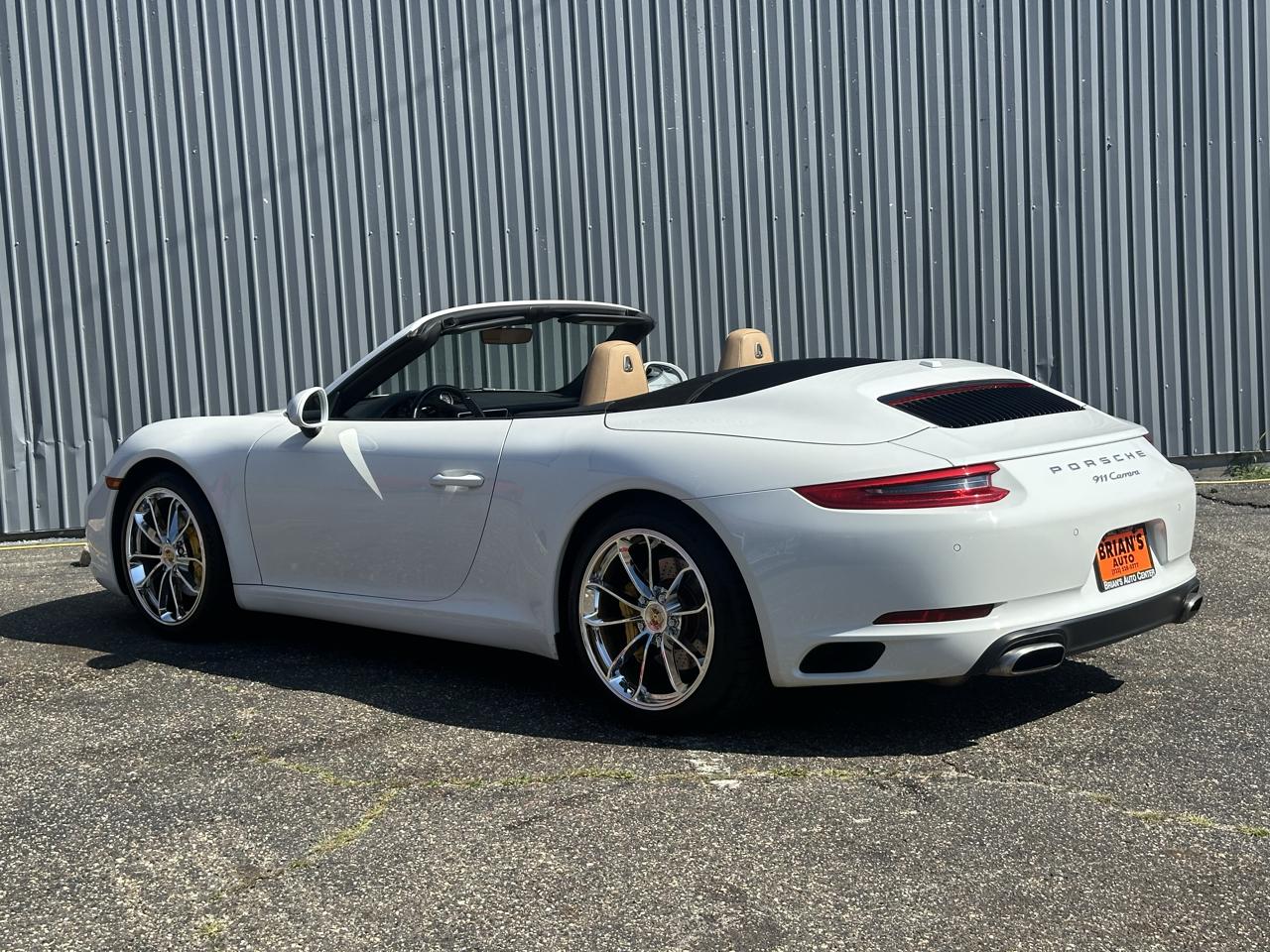 Porsche 911 Carrera Cabriolet 2017