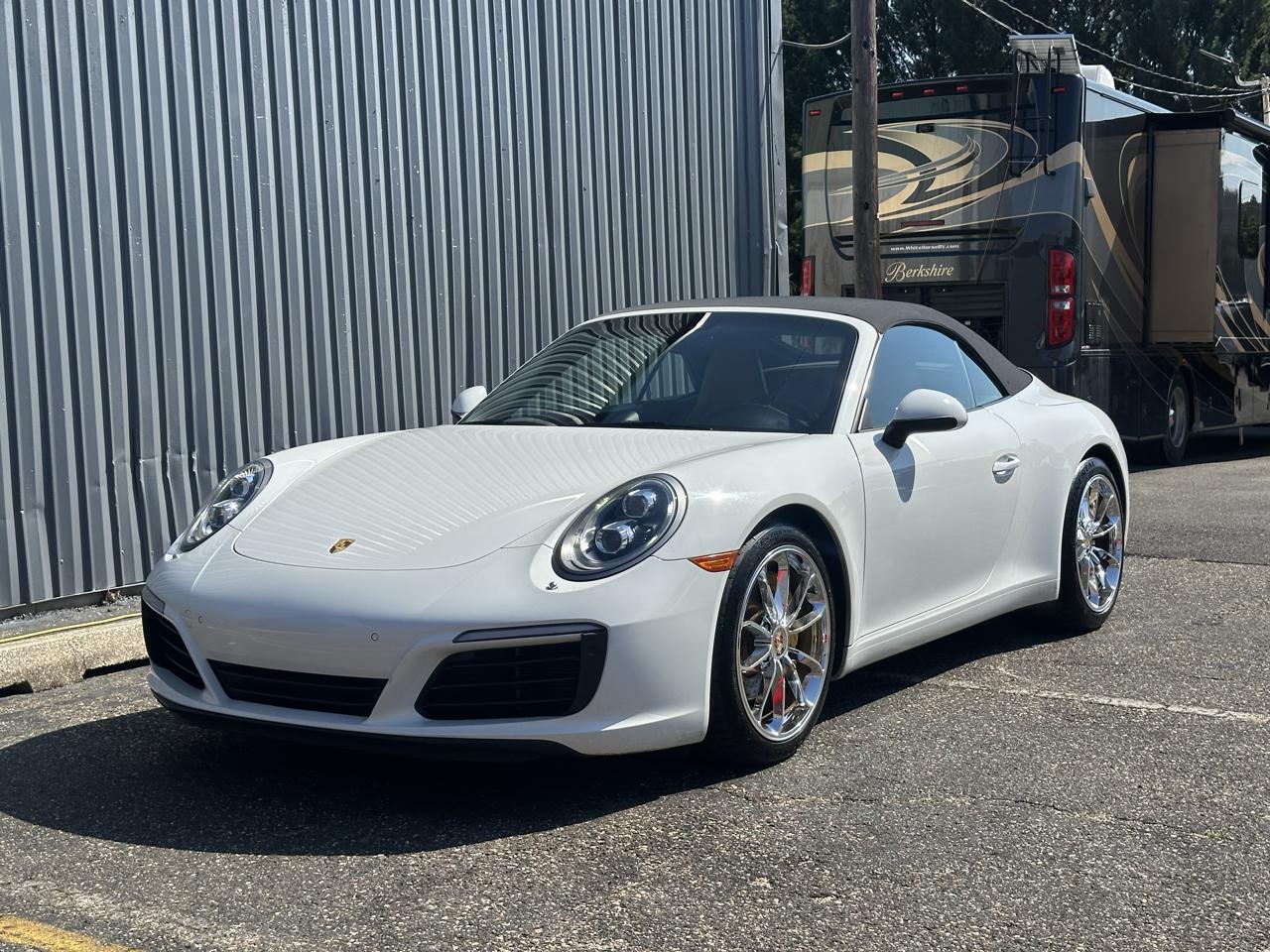 Porsche 911 Carrera Cabriolet 2017