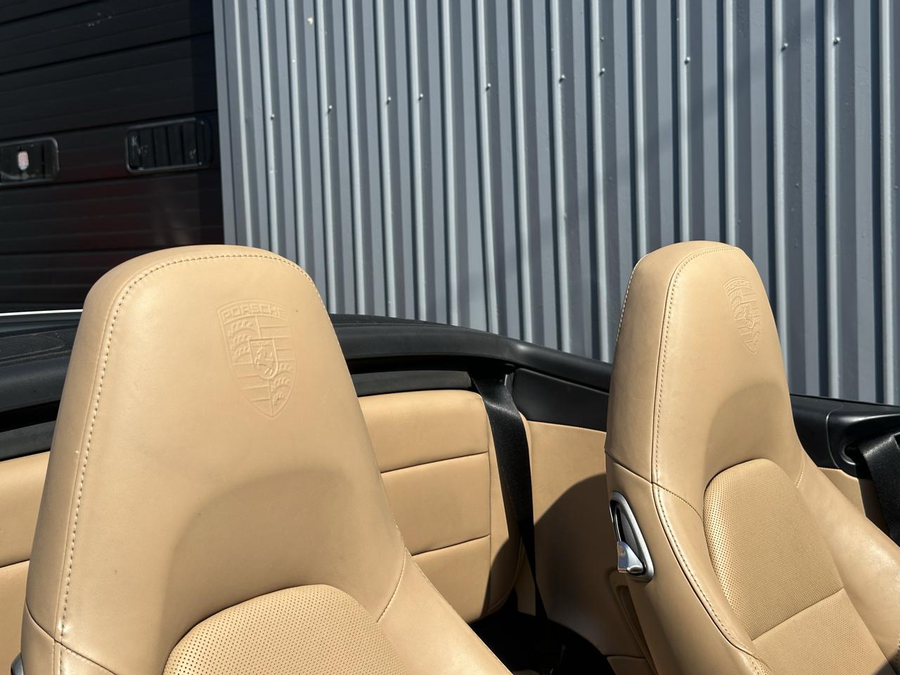 Porsche 911 Carrera Cabriolet 2017