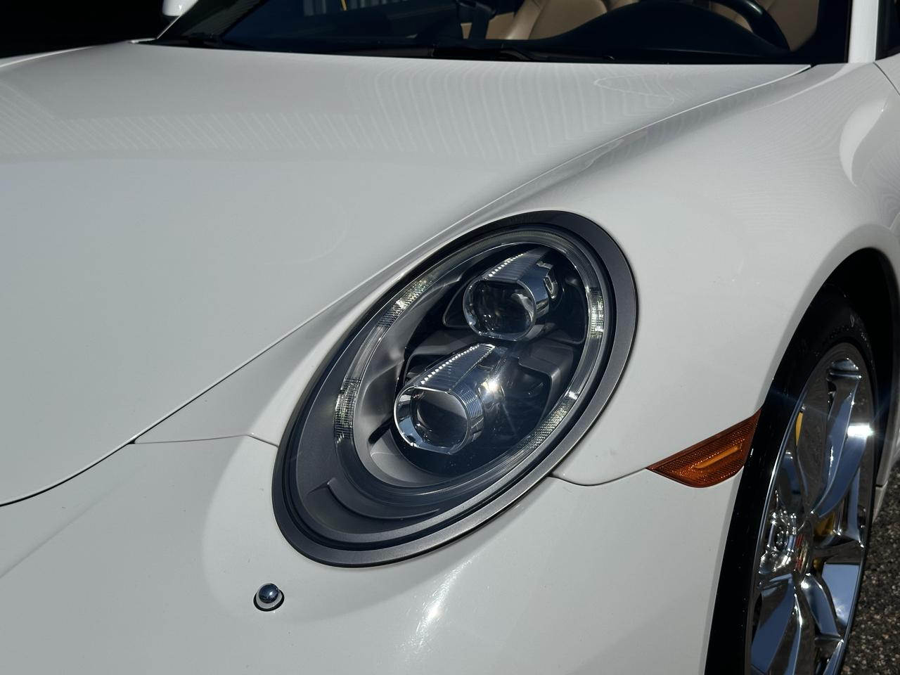 Porsche 911 Carrera Cabriolet 2017