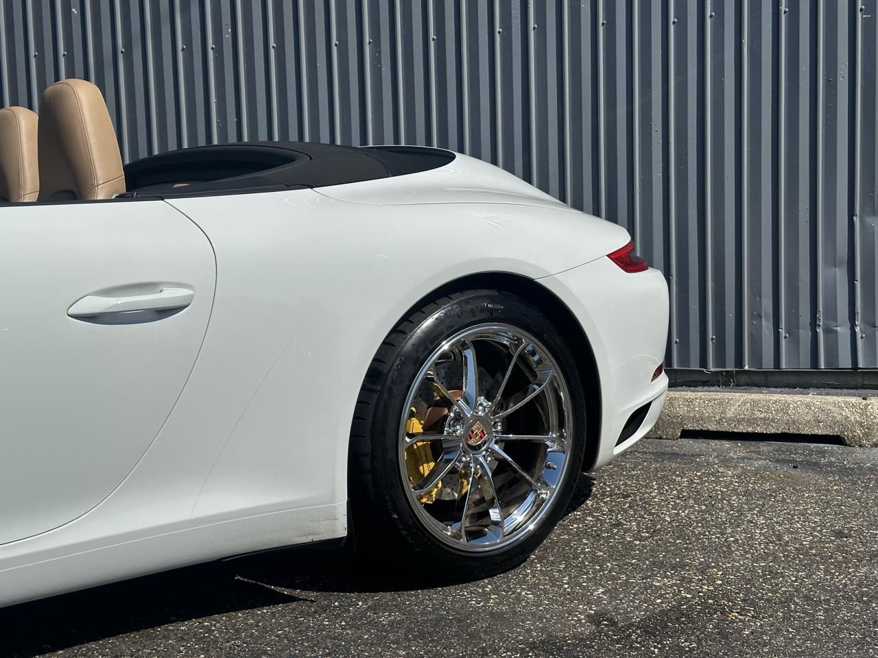 Porsche 911 Carrera Cabriolet 2017
