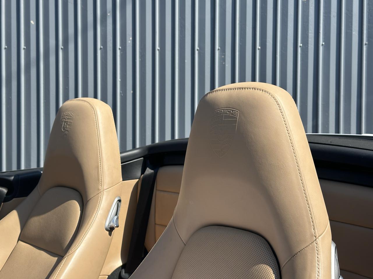 Porsche 911 Carrera Cabriolet 2017