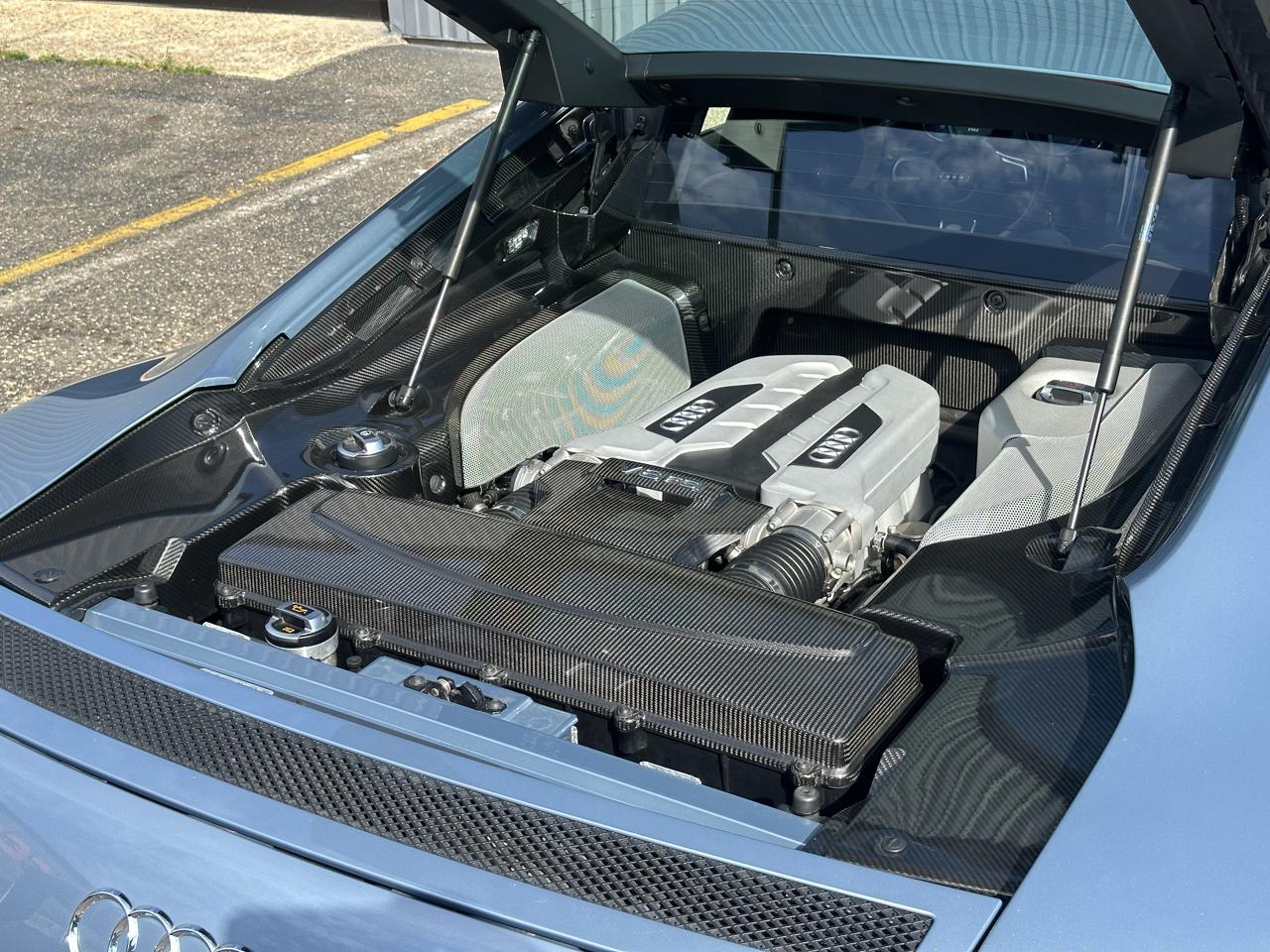 Audi R8 2dr Cpe 4.2L Man quattro 2009