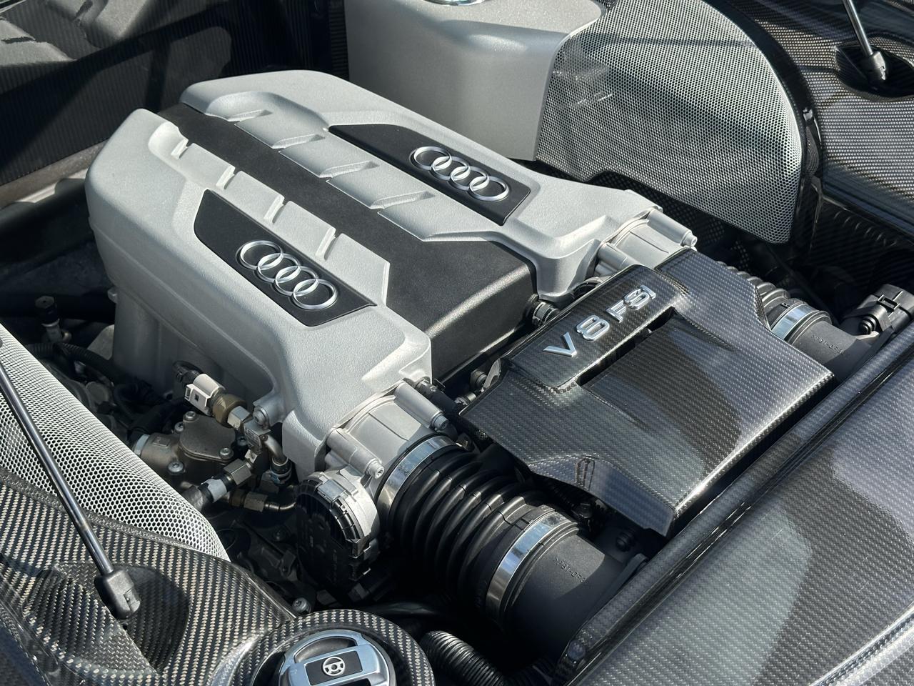 Audi R8 2dr Cpe 4.2L Man quattro 2009