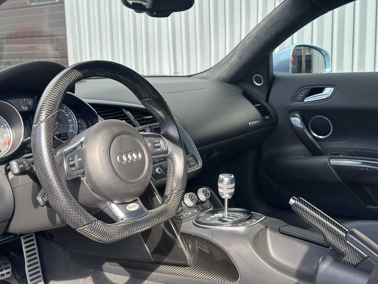 Audi R8 2dr Cpe 4.2L Man quattro 2009