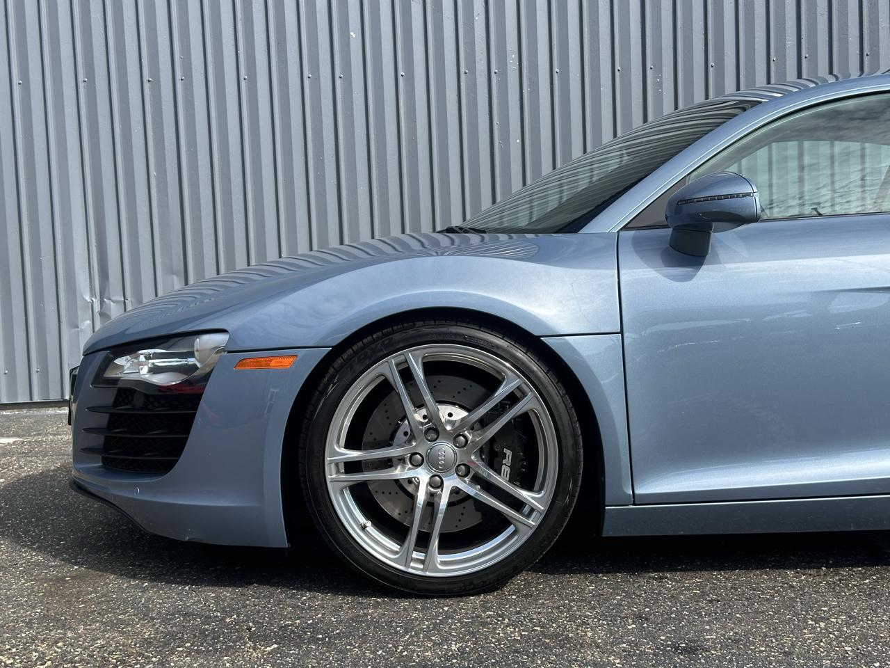 Audi R8 2dr Cpe 4.2L Man quattro 2009