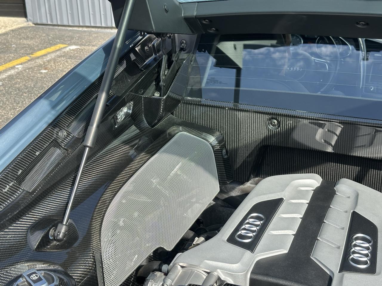 Audi R8 2dr Cpe 4.2L Man quattro 2009