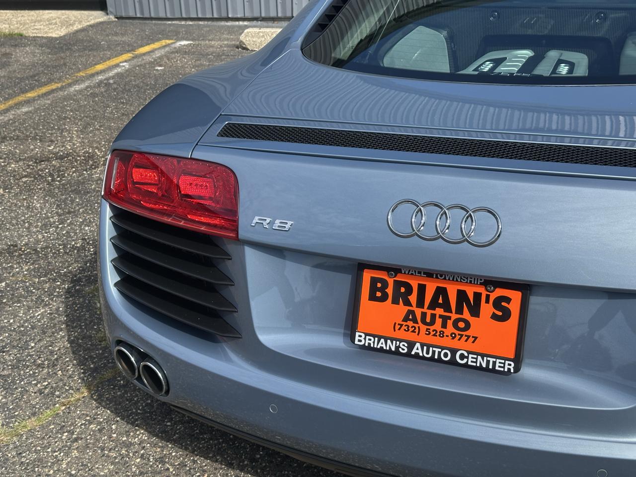 Audi R8 2dr Cpe 4.2L Man quattro 2009