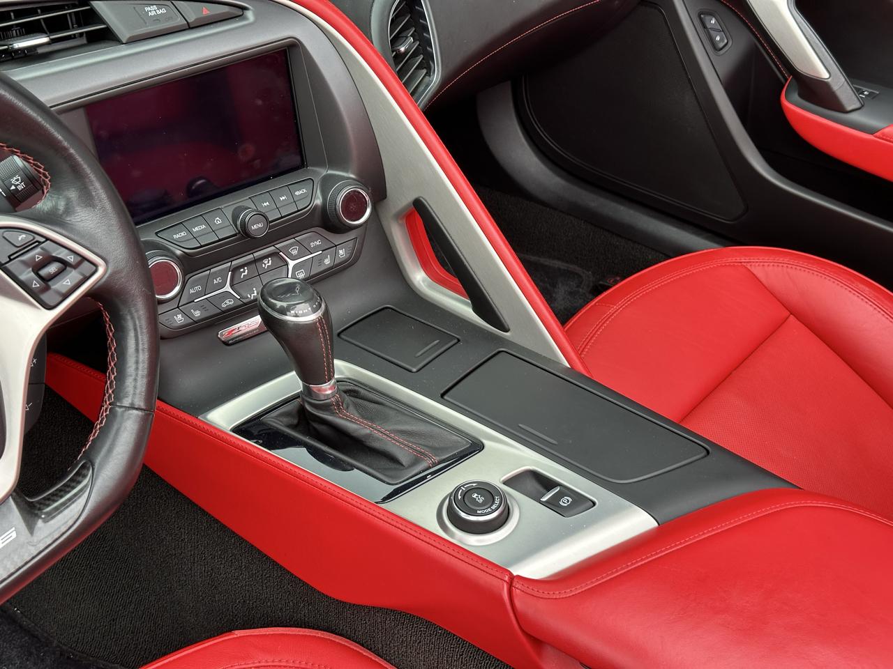Chevrolet Corvette 2dr Z06 Conv w/3LZ 2015