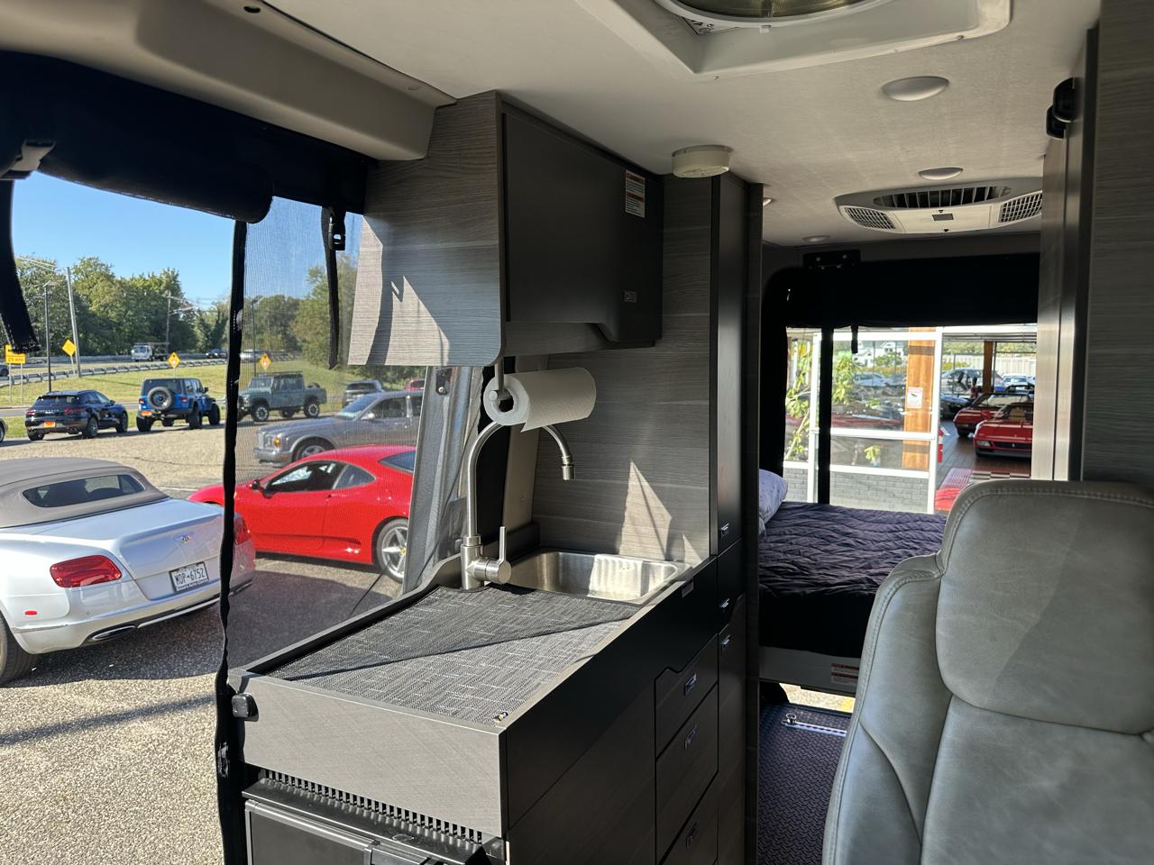 Mercedes-Benz Sprinter Van  2022