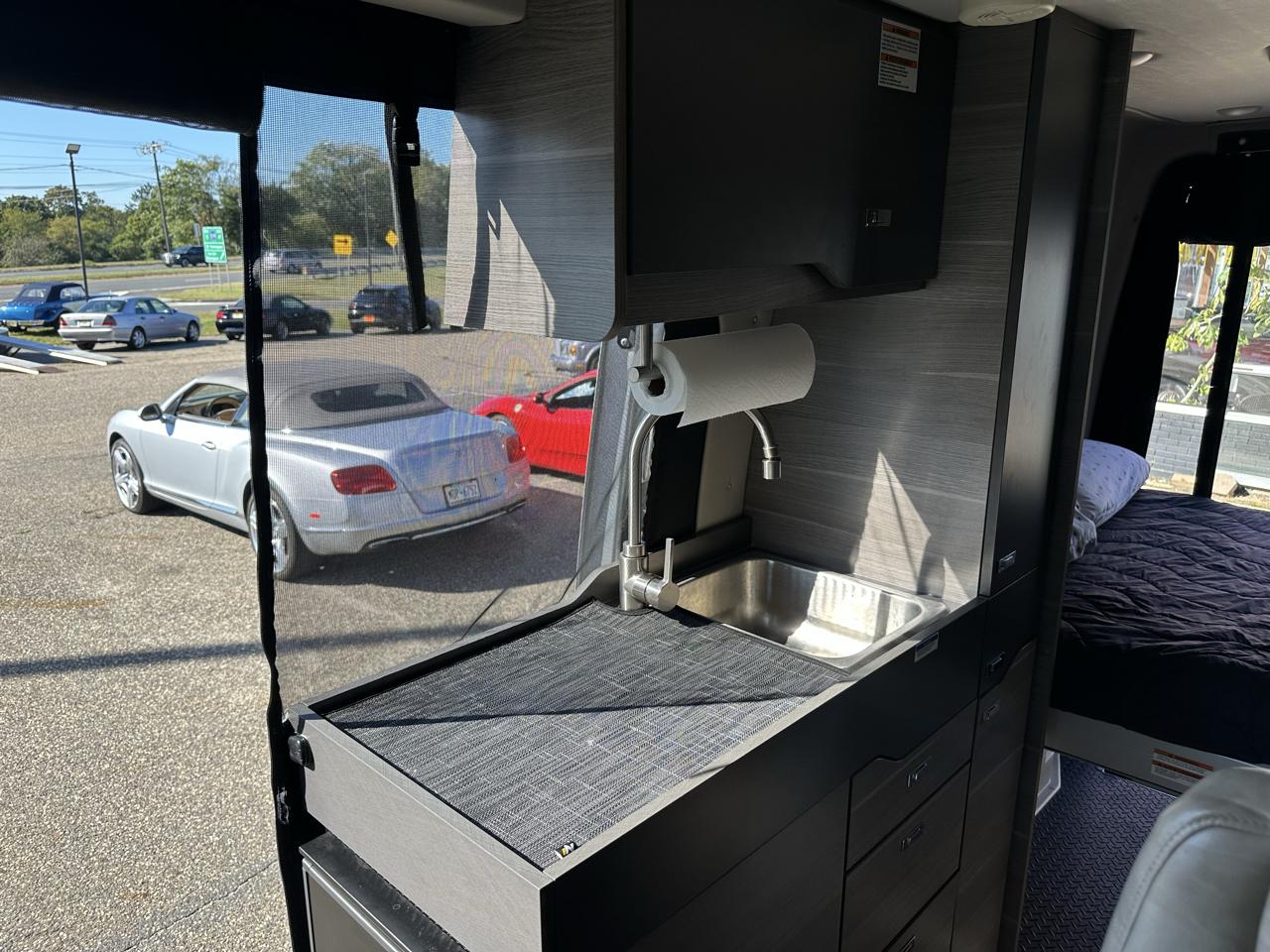 Mercedes-Benz Sprinter Van  2022