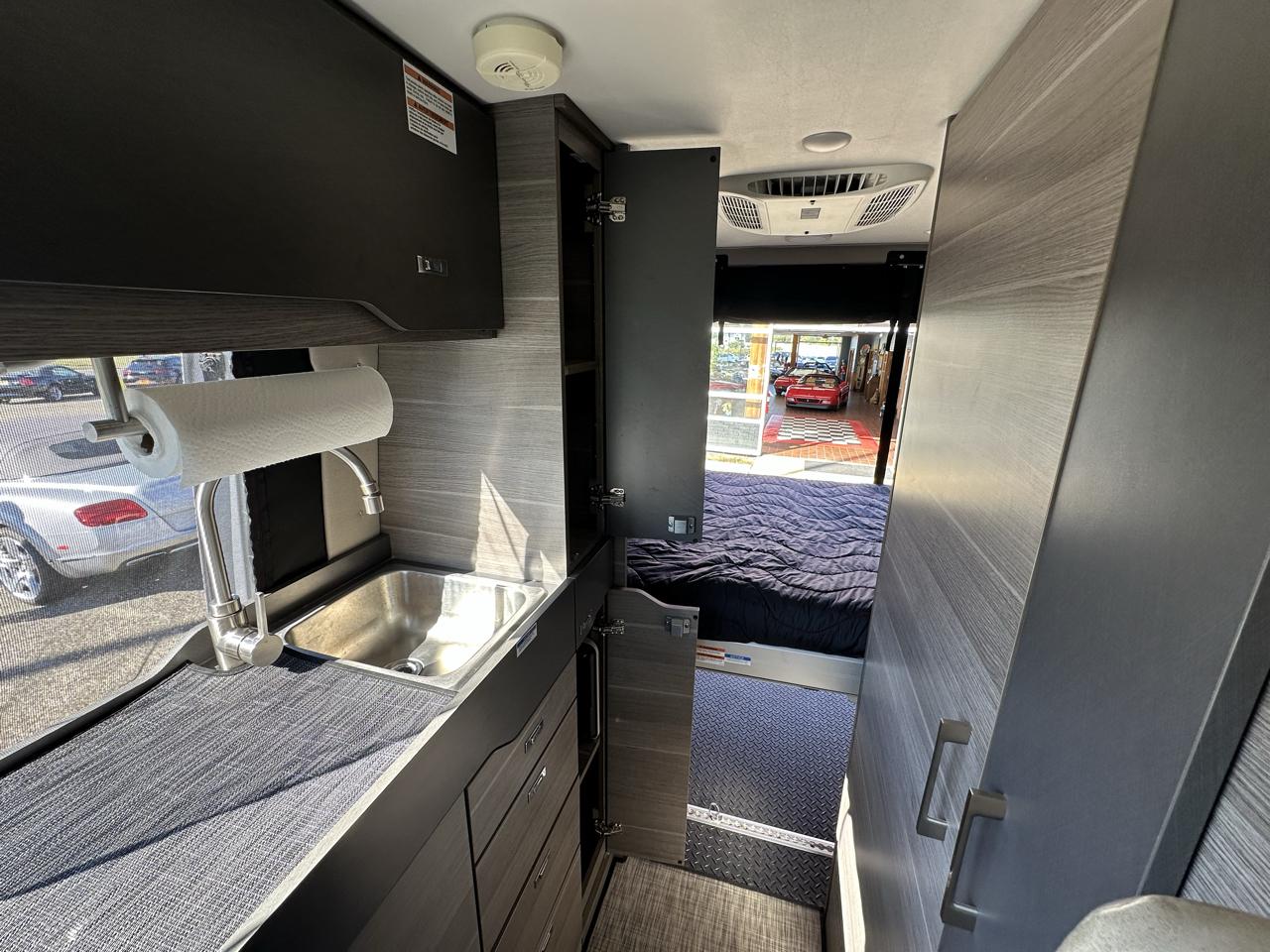 Mercedes-Benz Sprinter Van  2022