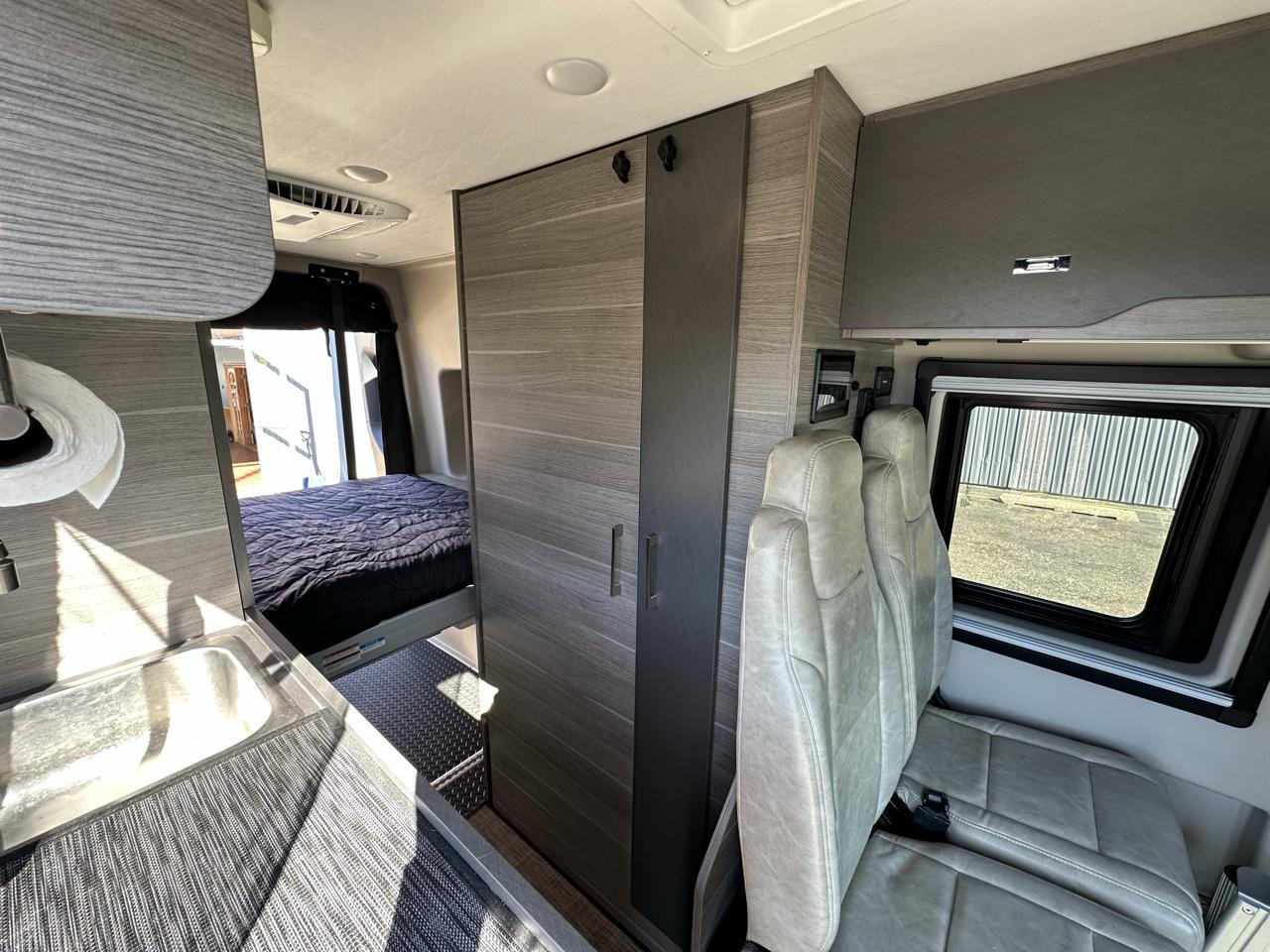 Mercedes-Benz Sprinter Van  2022