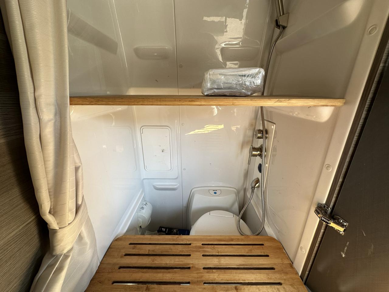 Mercedes-Benz Sprinter Van  2022