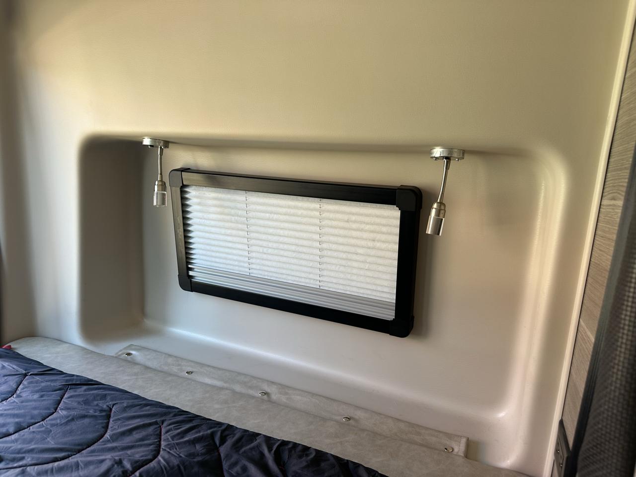 Mercedes-Benz Sprinter Van  2022