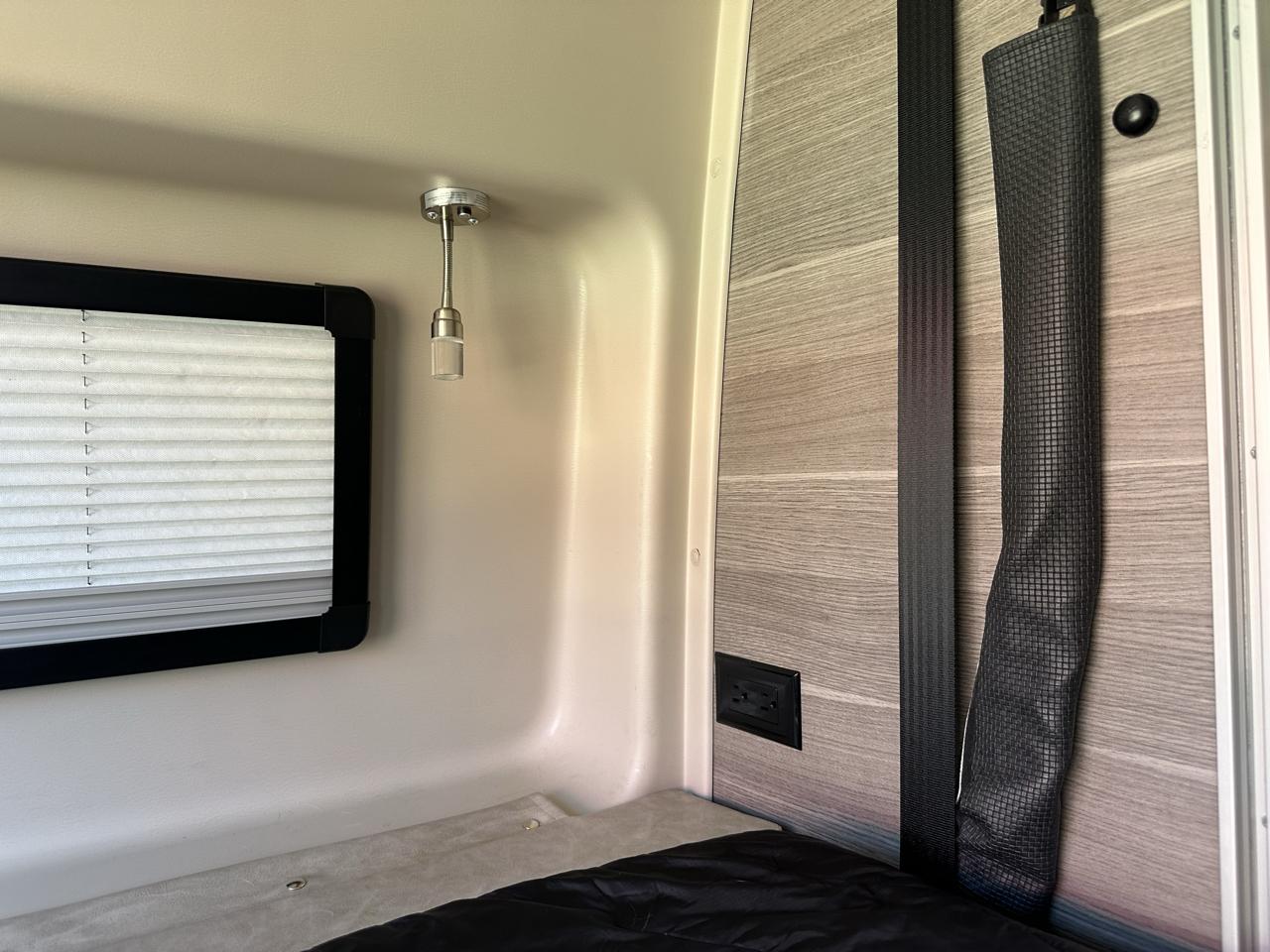 Mercedes-Benz Sprinter Van  2022