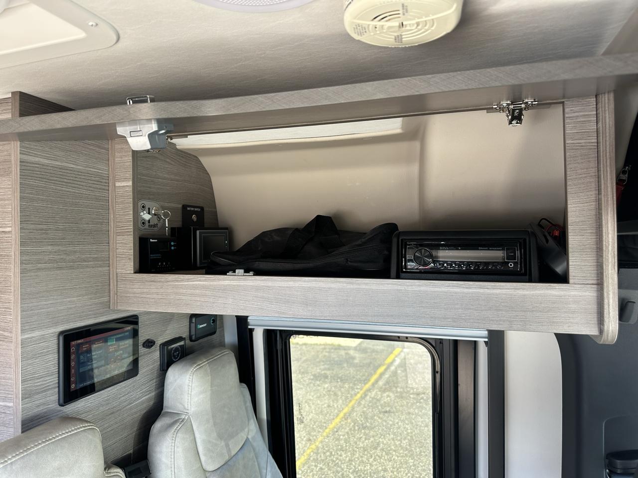 Mercedes-Benz Sprinter Van  2022