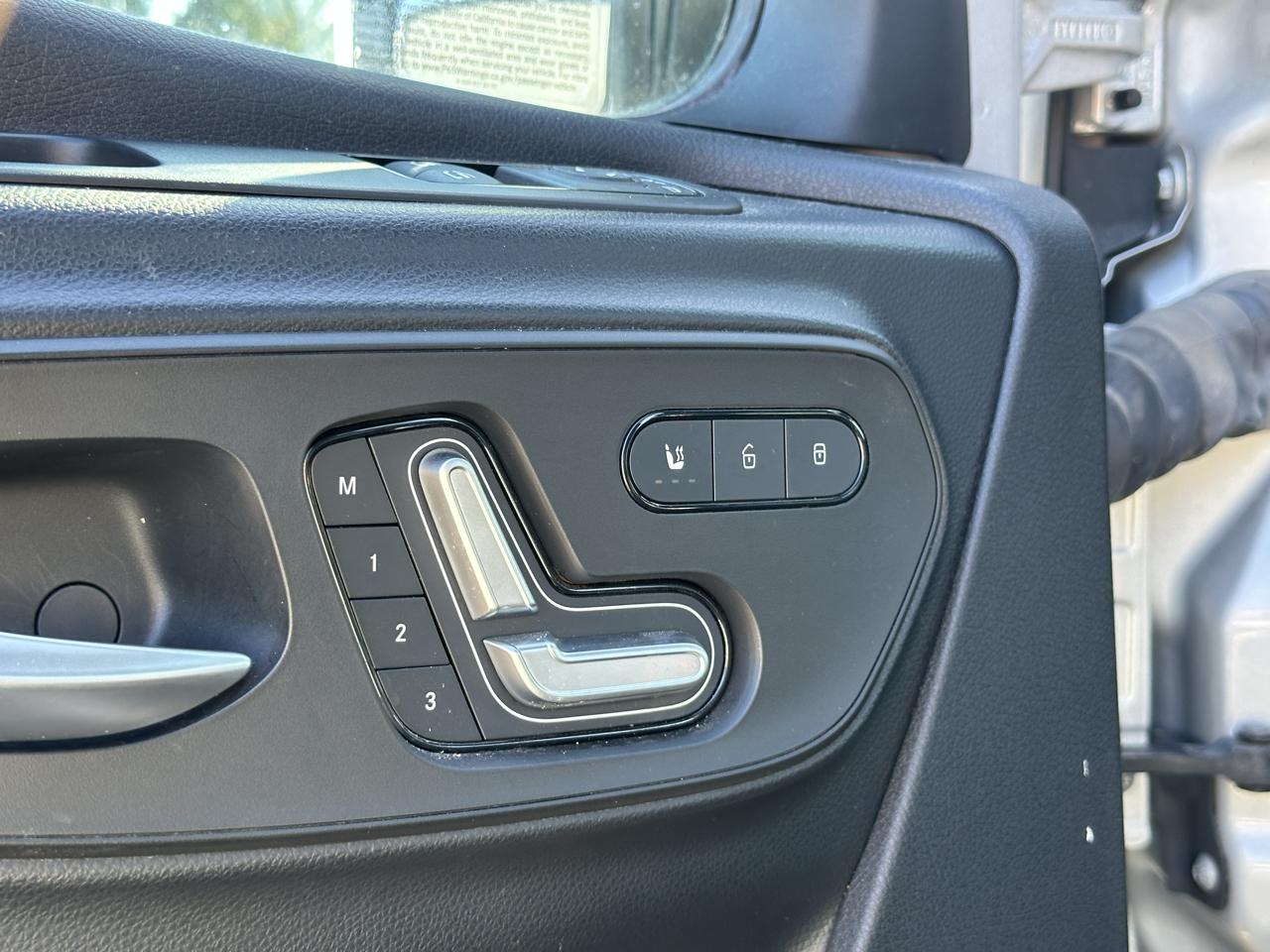 Mercedes-Benz Sprinter Van  2022