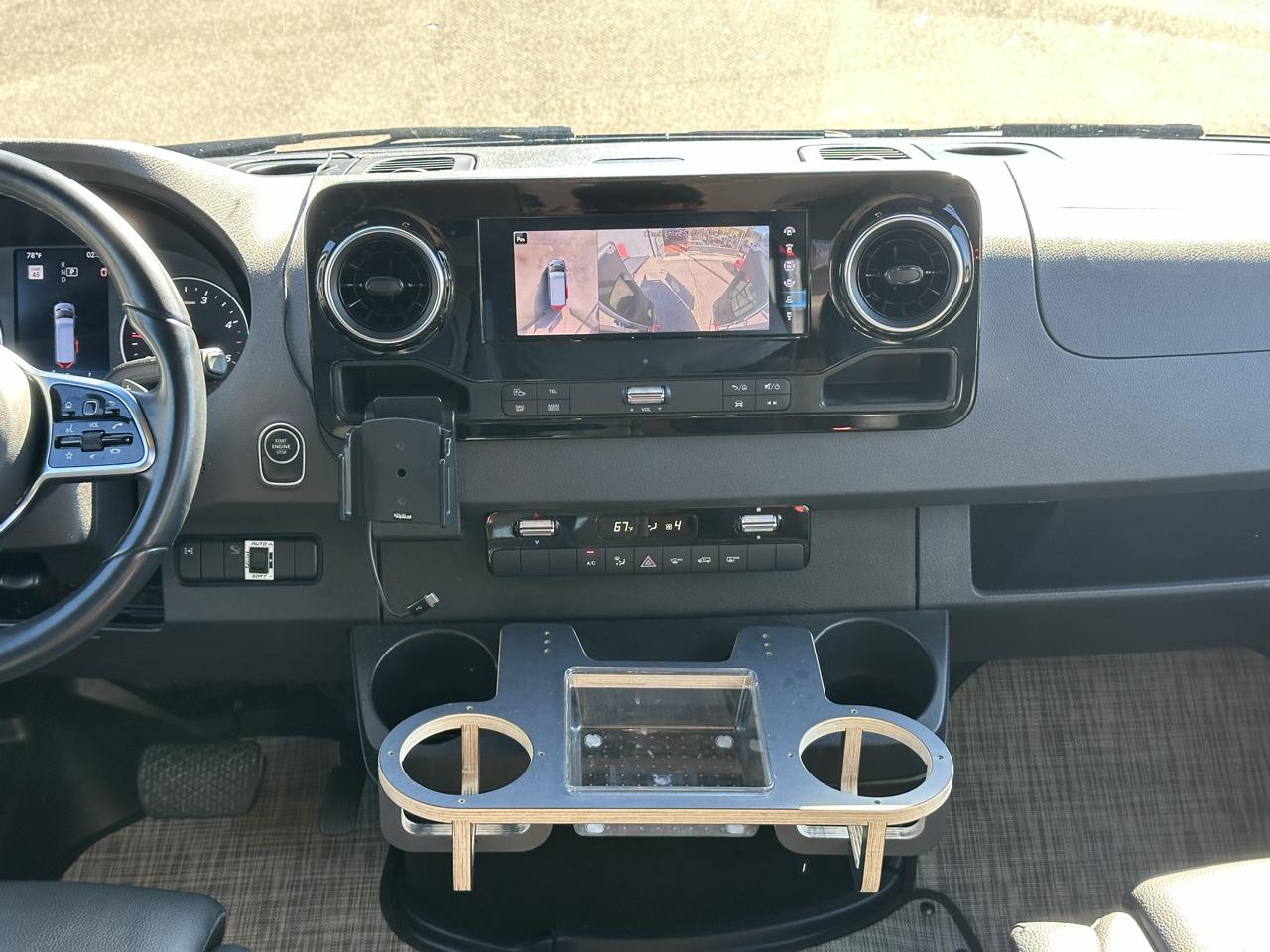 Mercedes-Benz Sprinter Van  2022