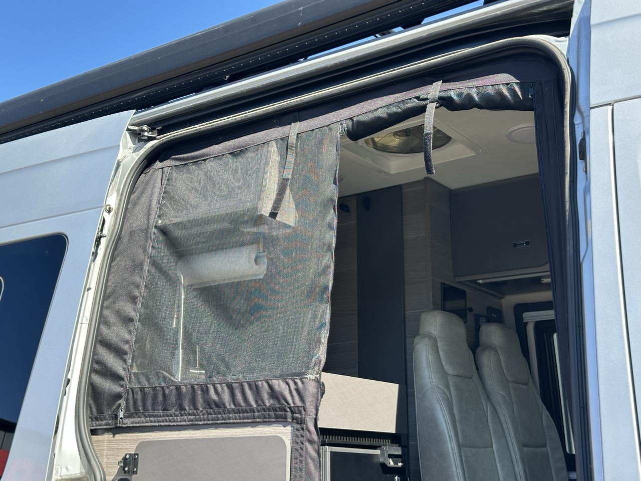 Mercedes-Benz Sprinter Van  2022