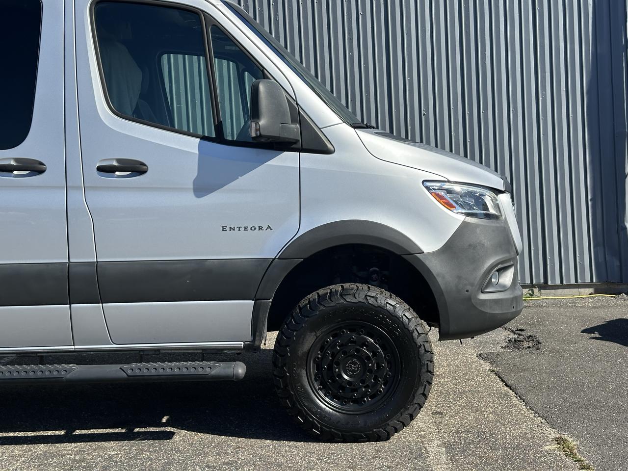 Mercedes-Benz Sprinter Van  2022