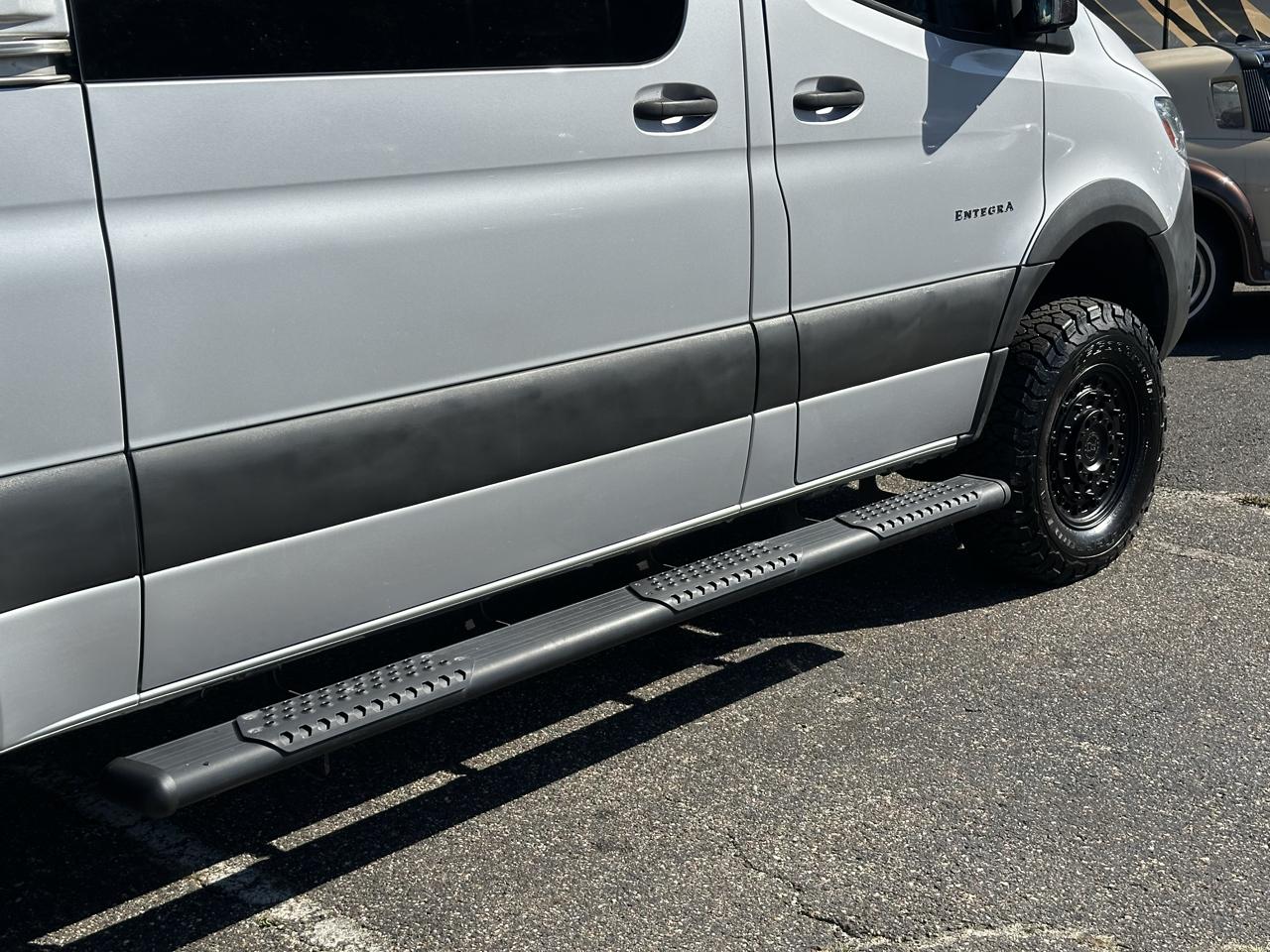 Mercedes-Benz Sprinter Van  2022