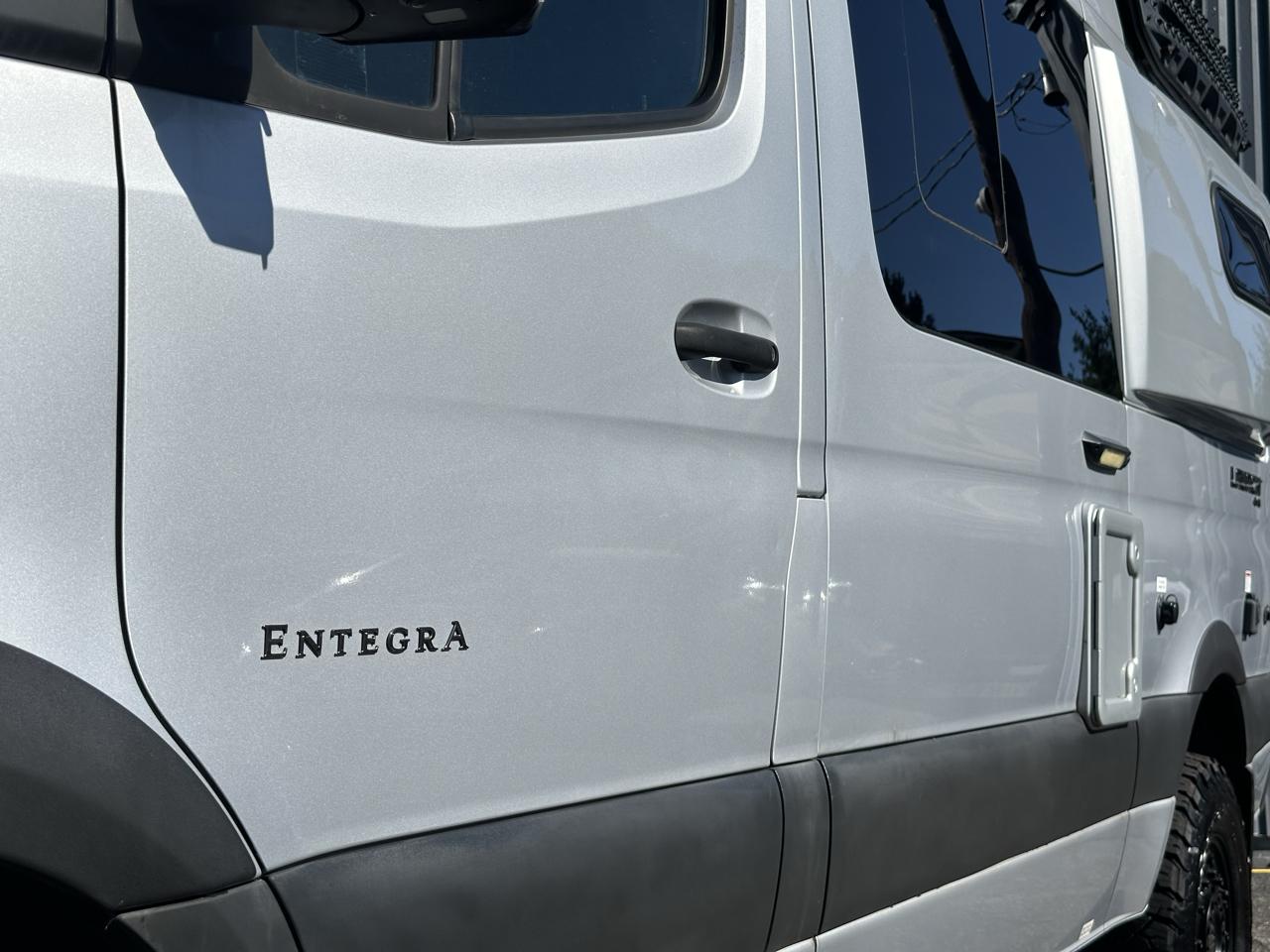 Mercedes-Benz Sprinter Van  2022