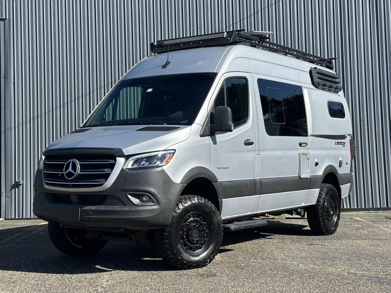 Mercedes-Benz Sprinter Van  2022