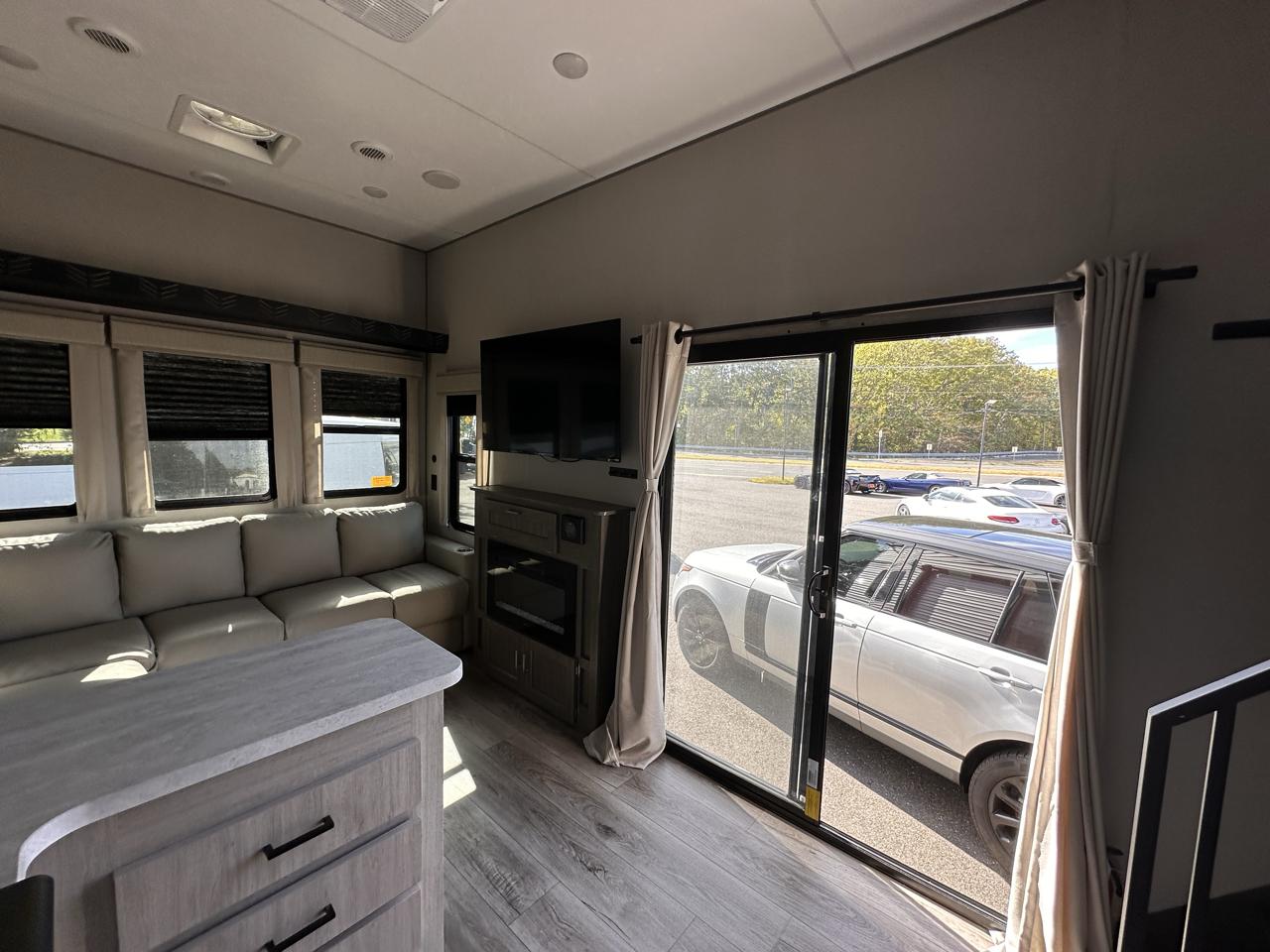 Coachmen Catalina  2025