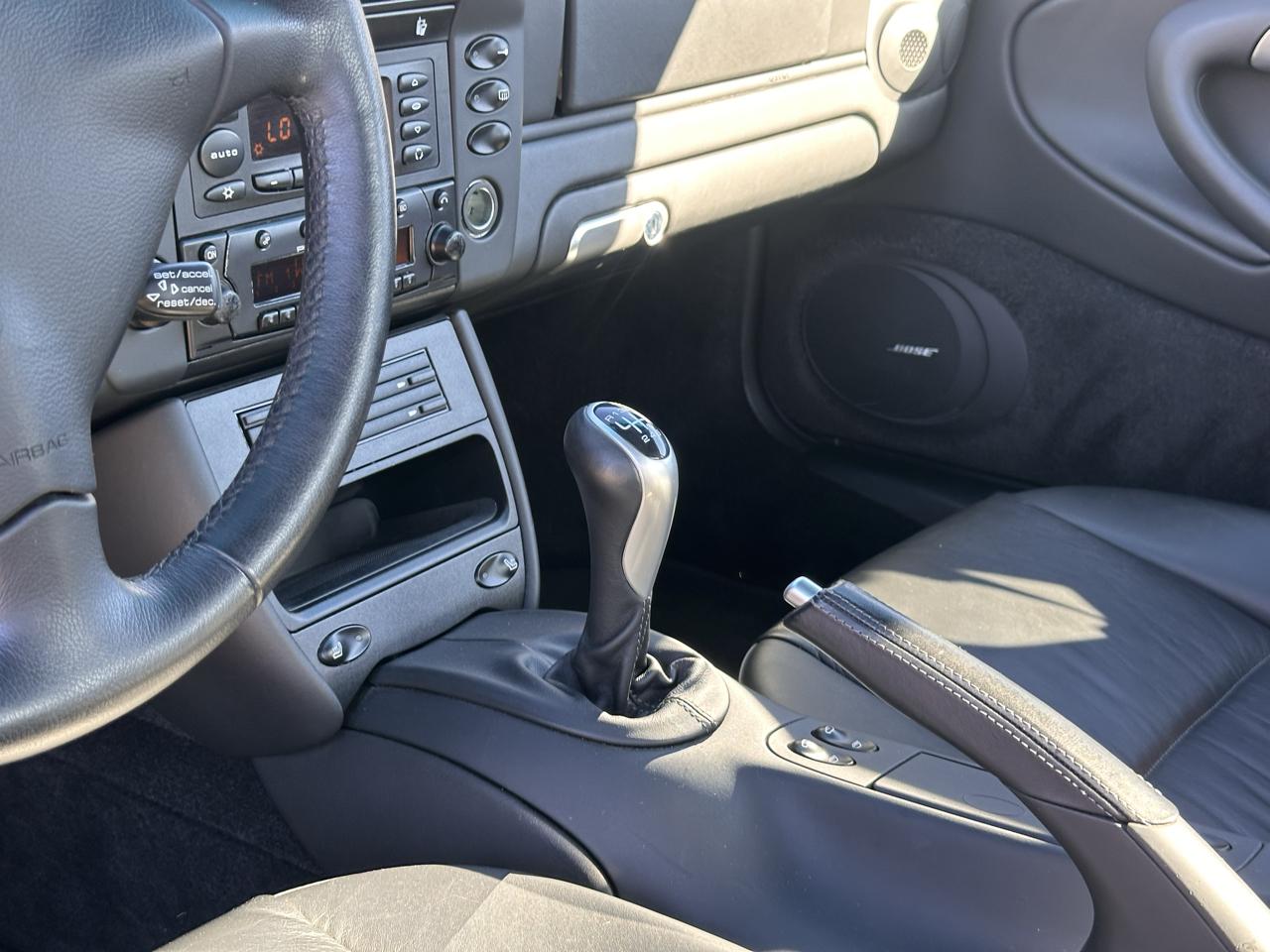 Porsche 911 Carrera 2 2D Coupe 2002