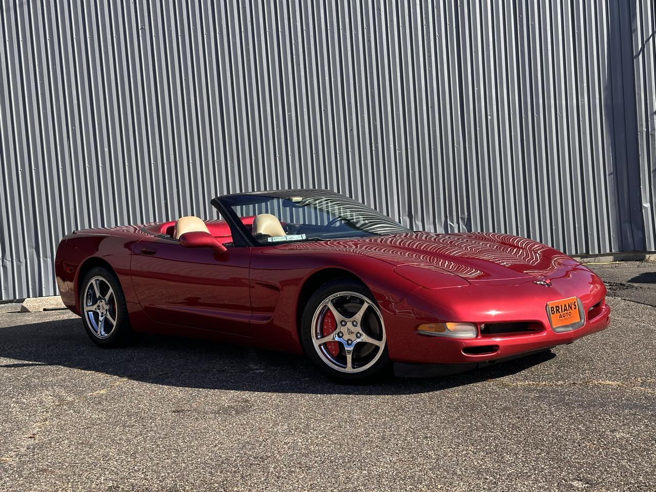 Chevrolet Corvette 2dr Convertible 2001