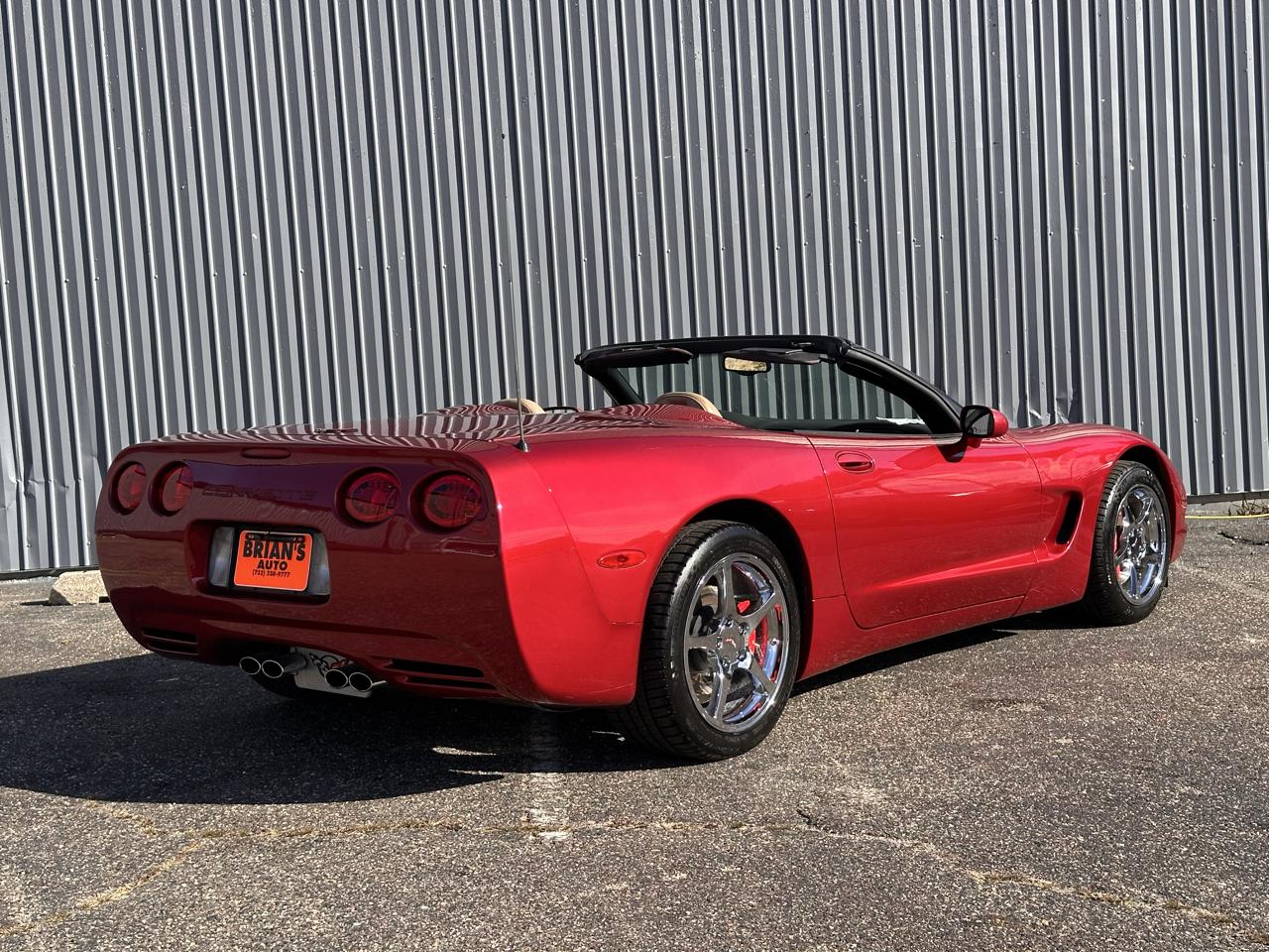 Chevrolet Corvette 2dr Convertible 2001