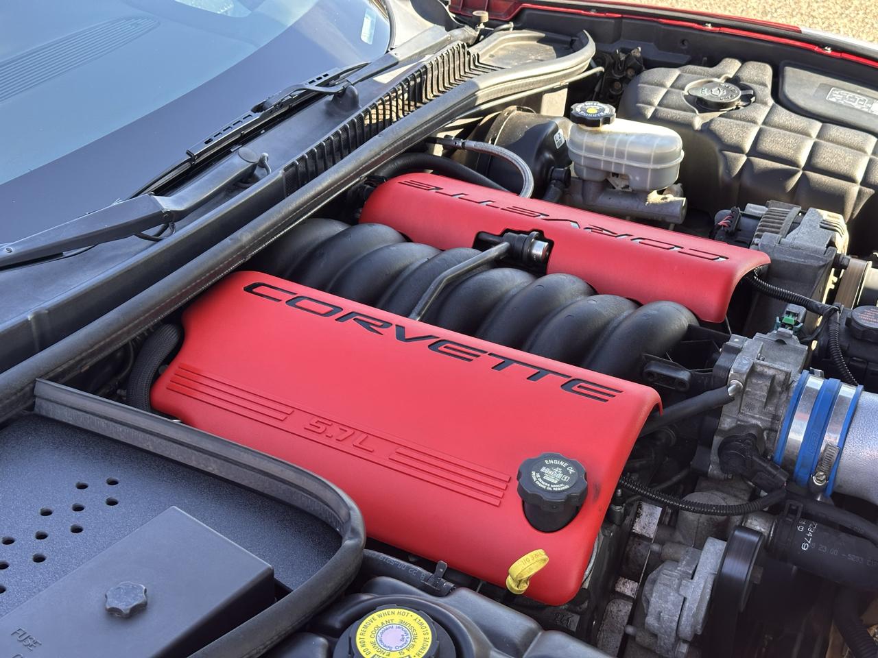 Chevrolet Corvette 2dr Convertible 2001
