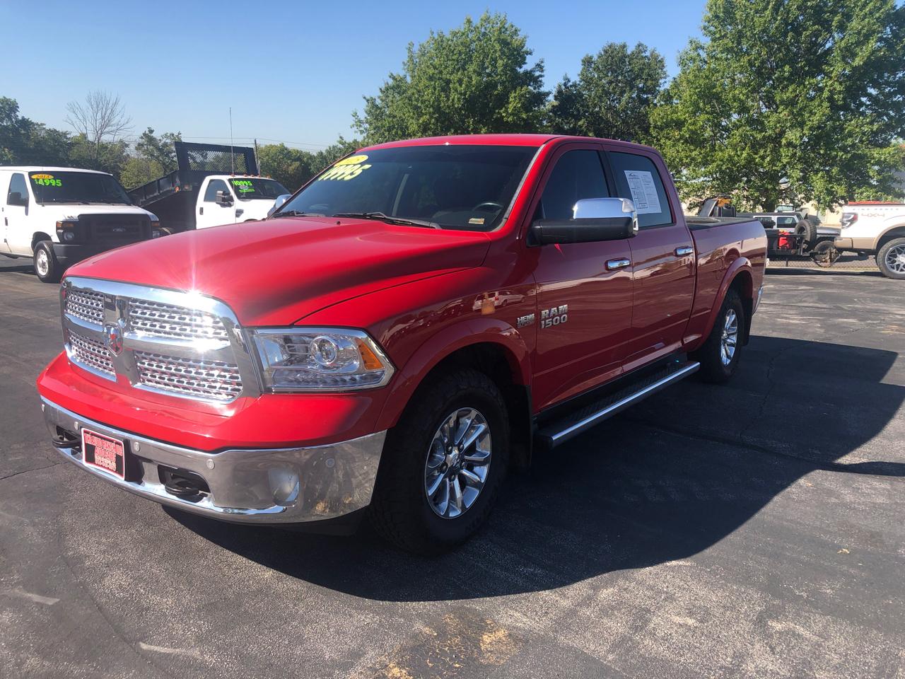 RAM 1500 4WD Crew Cab 149" Laramie 2015