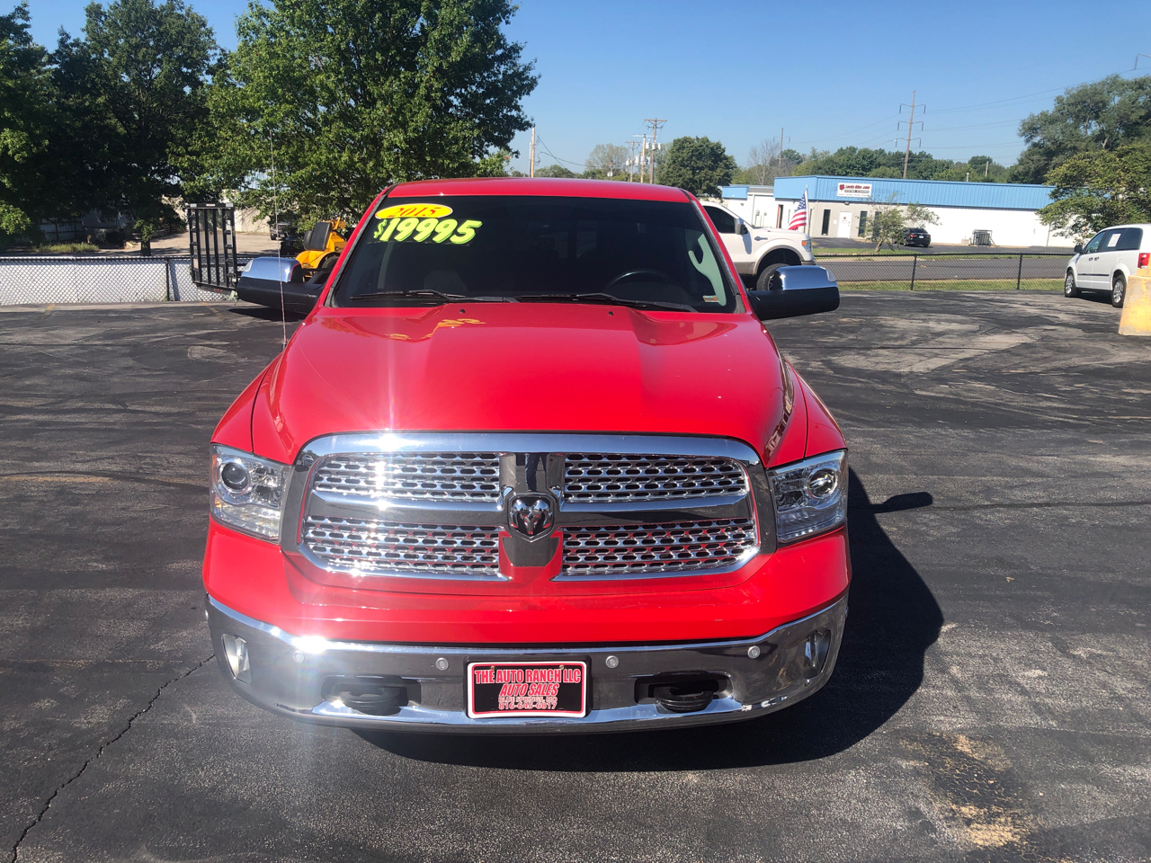 RAM 1500 4WD Crew Cab 149" Laramie 2015