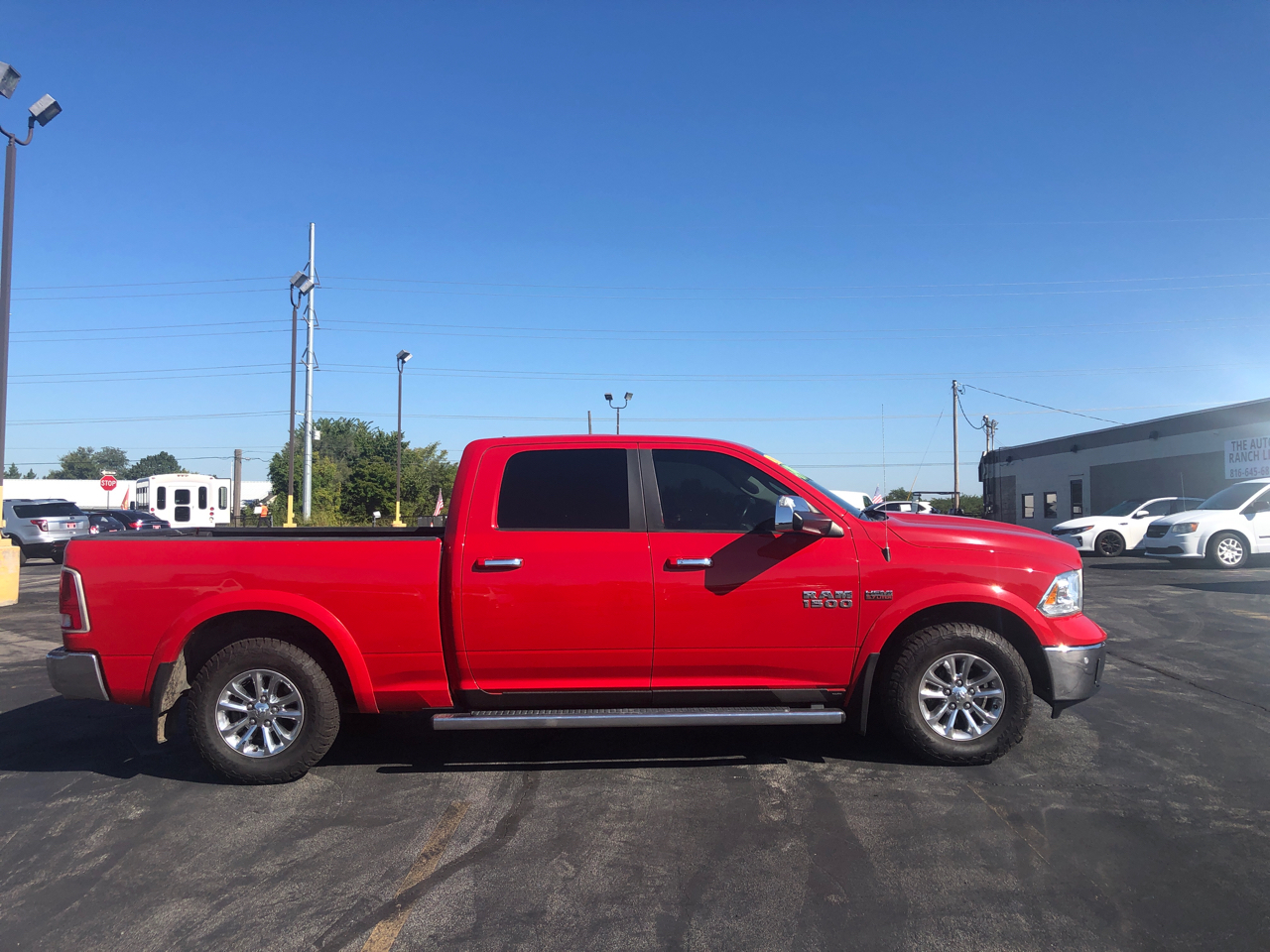 RAM 1500 4WD Crew Cab 149" Laramie 2015