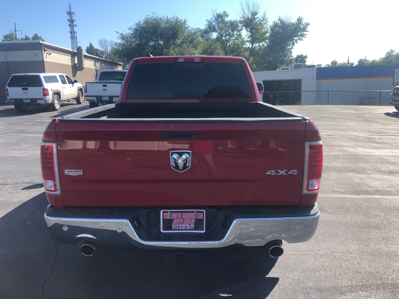RAM 1500 4WD Crew Cab 149" Laramie 2015