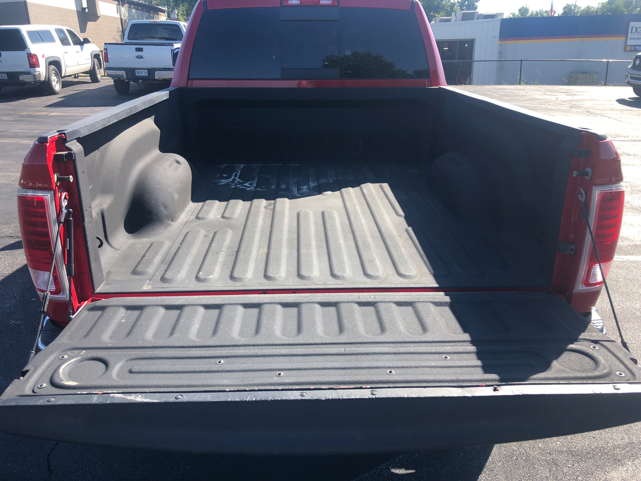 RAM 1500 4WD Crew Cab 149" Laramie 2015