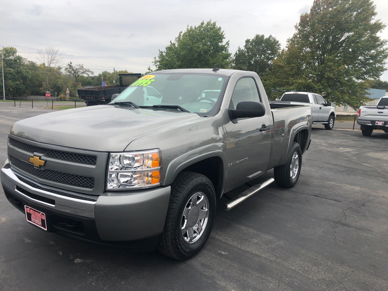 Chevrolet Silverado 1500 4WD Reg Cab 119.0" Work Truck 2009