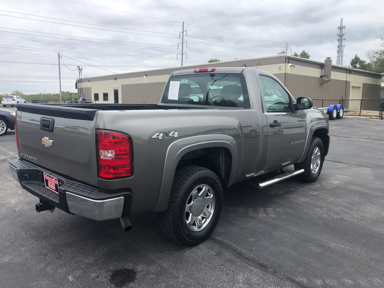 Chevrolet Silverado 1500 4WD Reg Cab 119.0" Work Truck 2009