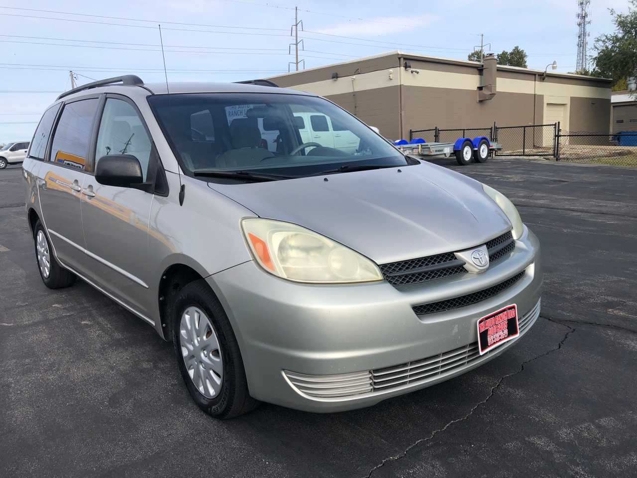 Toyota Sienna 5dr CE FWD 7-Passenger (Natl) 2004