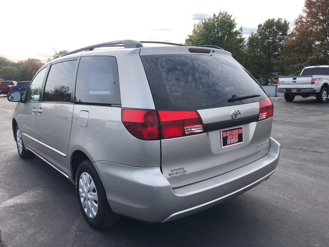 Toyota Sienna 5dr CE FWD 7-Passenger (Natl) 2004