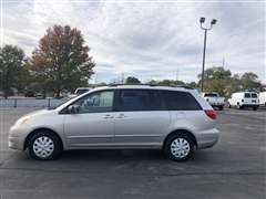 2004 Toyota Sienna 