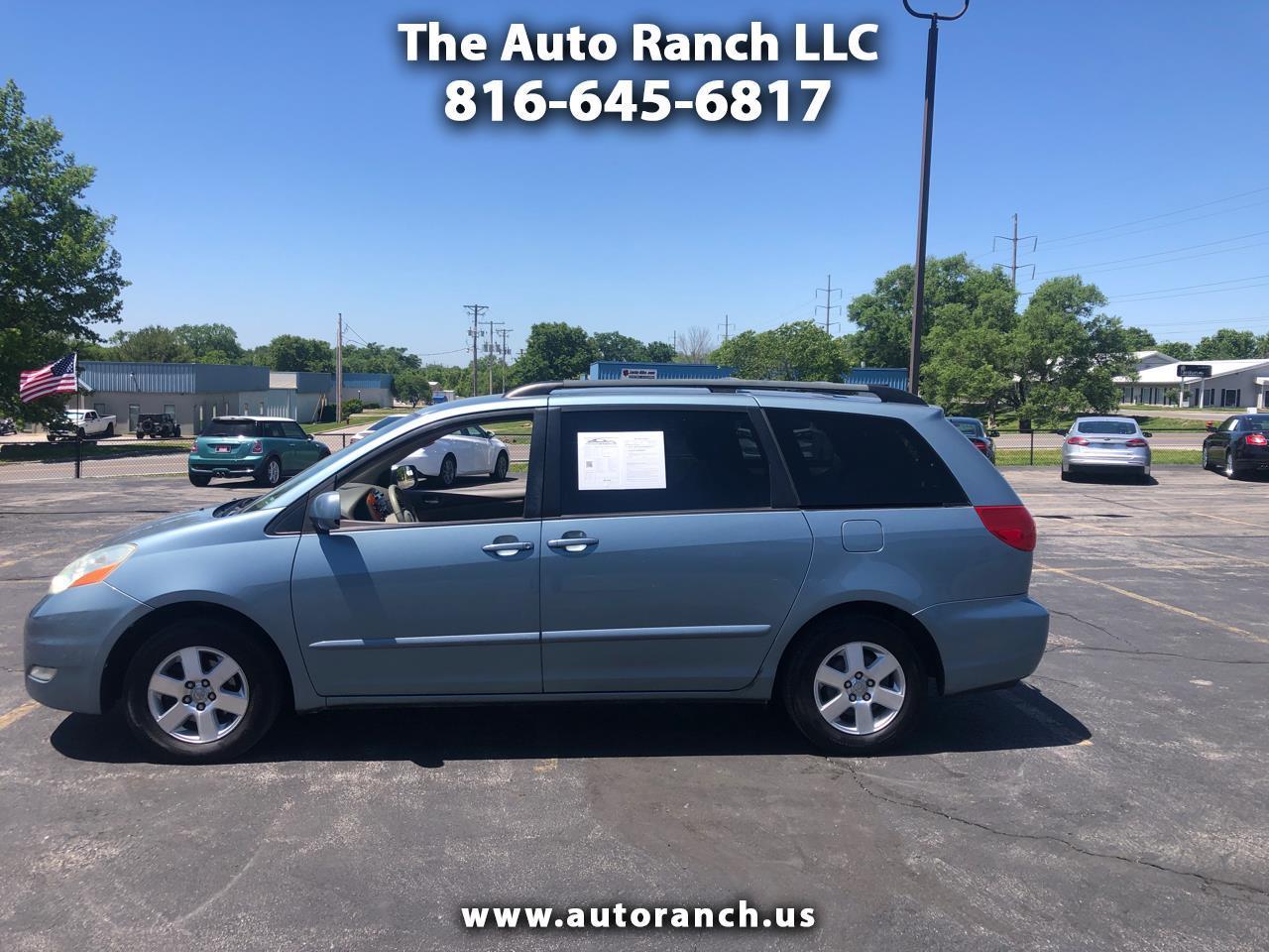 2006 Toyota Sienna 5dr XLE FWD 7-Passenger (Natl)